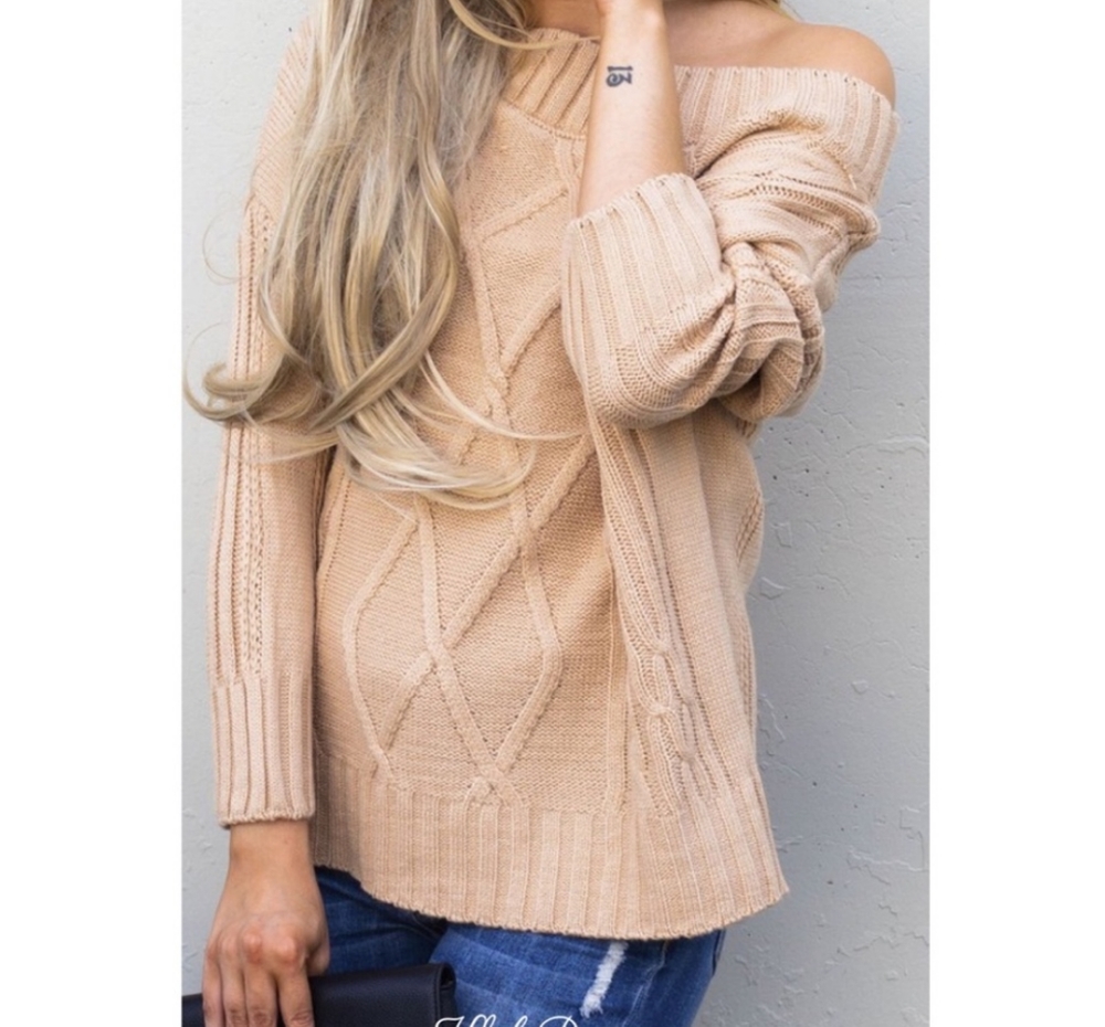 Beautiful Cream Sweater - Picture 3 of 5